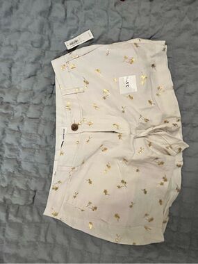 Old Navy Cream High-Waist Shorts with Gold Palm Accents